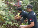 PENANAMAN POHON DI PUNCAK LANDEP DESA PANJI ANOM