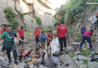 AKSI BUKALSIH DLH ATASI SUNGAI TERCEMAR SAMPAH