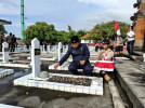 KADIS MELANDRAT ZIARAH KE TAMAN MAKAM PAHLAWAN CURASTANA