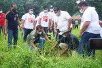 TANAM POHON DI AREAL DANAU TAMBLINGAN MENYONGSONG DUA TAHUN PEMILU TAHUN 2024